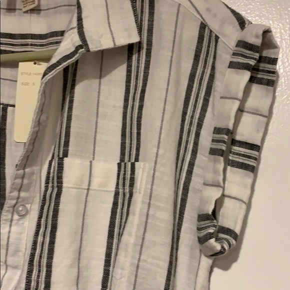 Beautiful striped dress - Picture 6 of 7